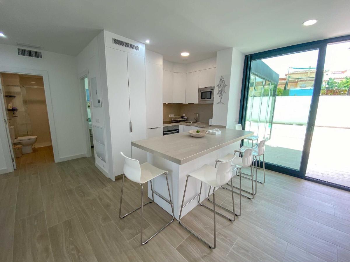 Tarifa Cozy House - Private Pool - Wifi - Modern Apartment Bagian luar foto